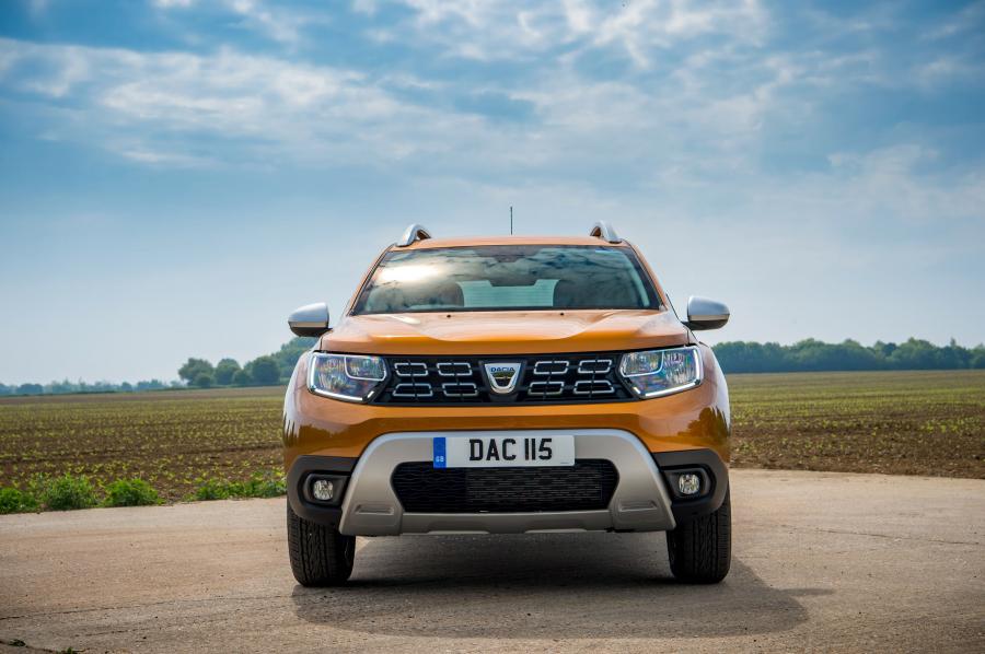  Dacia Duster Comfort 2018 года  (UK) (фото 3 из 35)